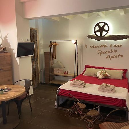Movie Suite Ortigia Сиракуза Екстериор снимка
