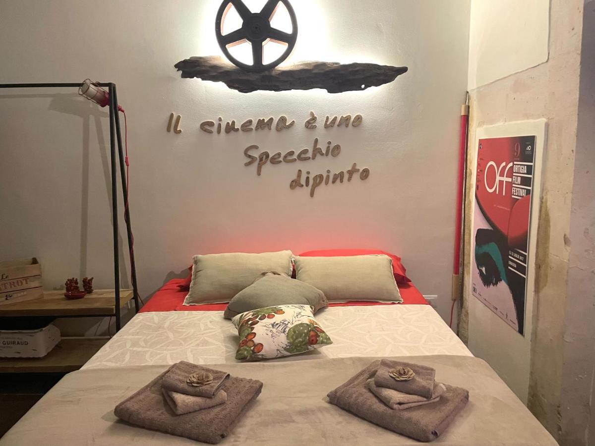 Movie Suite Ortigia Сиракуза Екстериор снимка