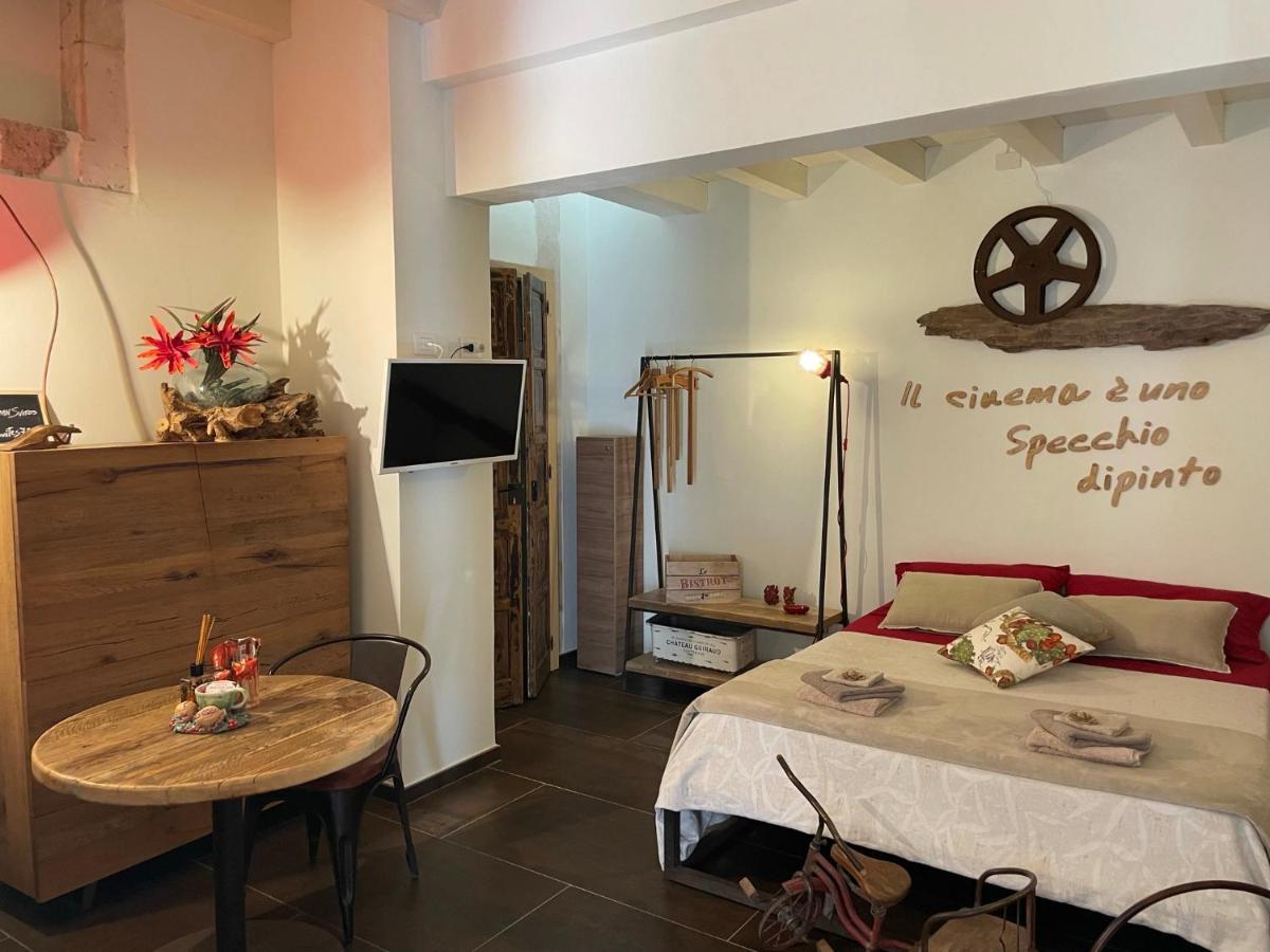 Movie Suite Ortigia Сиракуза Екстериор снимка